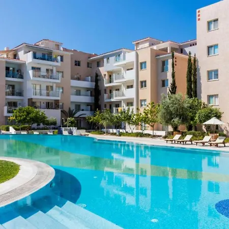 Elysia Park Apartment Paphos